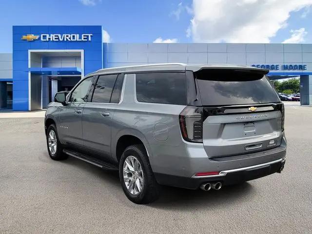 2025 Chevrolet Suburban 4WD Premier