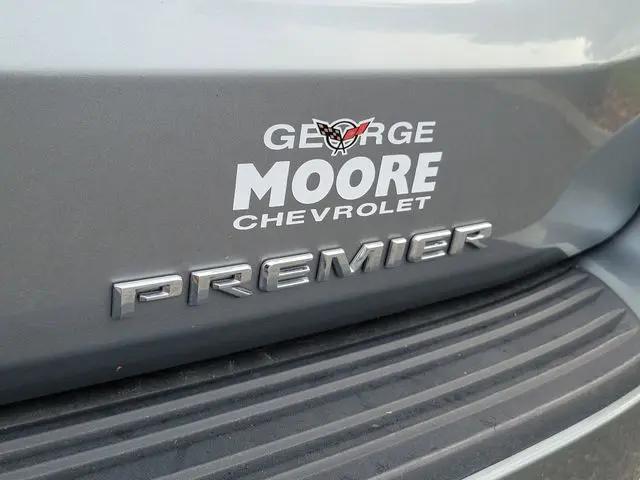 2025 Chevrolet Suburban 4WD Premier