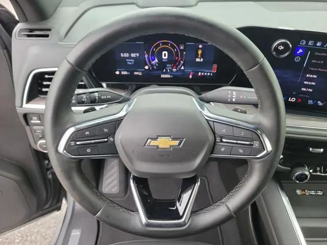 2025 Chevrolet Suburban 4WD Premier