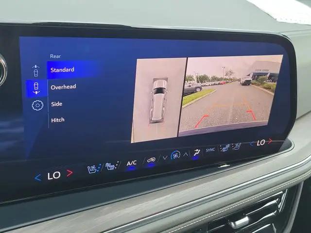 2025 Chevrolet Suburban 4WD Premier