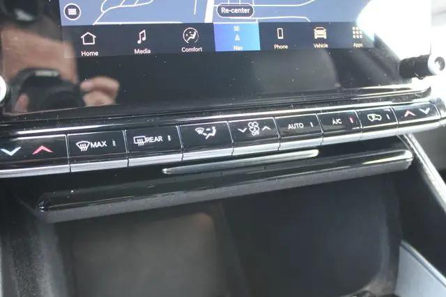 2023 Jeep Wagoneer Series II Carbide 4x4