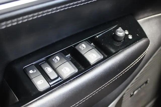 2023 Jeep Wagoneer Series II Carbide 4x4