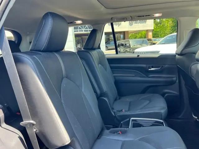 2025 Toyota Grand Highlander Platinum