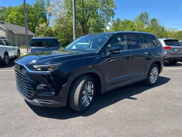 2025 Toyota Grand Highlander Platinum