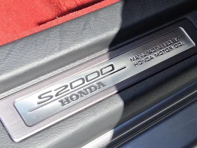 2000 Honda S2000 Base
