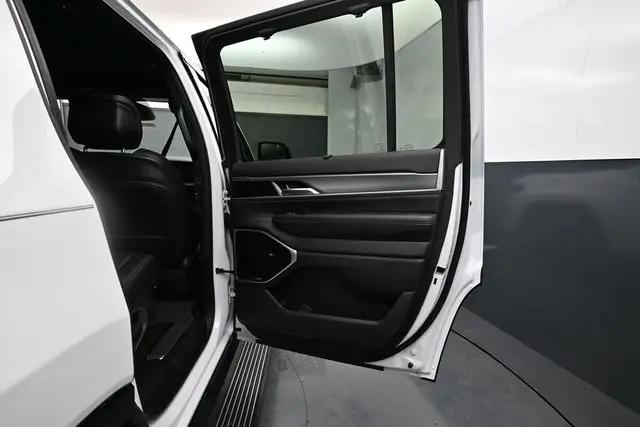 2026 Jeep Grand Wagoneer Limited Reserve 4x4