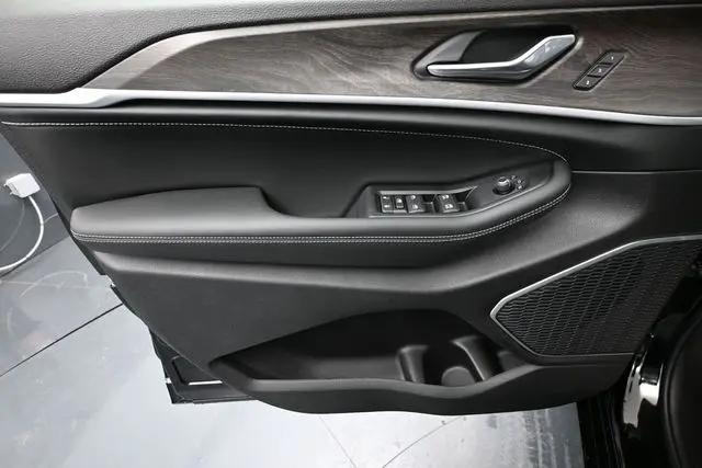 2026 Jeep Grand Cherokee L Limited Reserve
