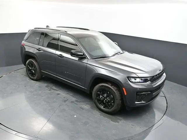 2026 Jeep Grand Cherokee Altitude 4x4