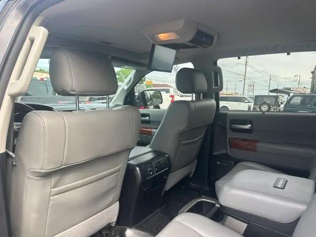 2020 Toyota Sequoia Platinum