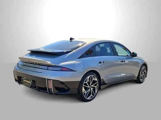 2025 Hyundai IONIQ 6 SEL
