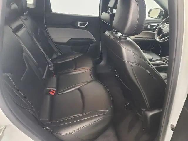 2024 Jeep Compass Latitude Lux FWD