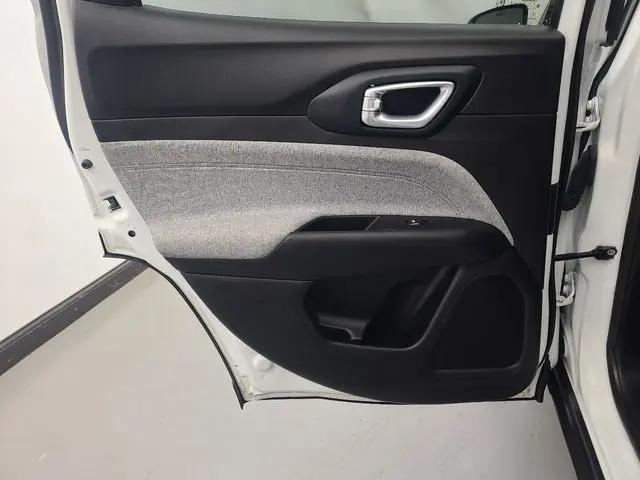 2024 Jeep Compass Latitude Lux FWD