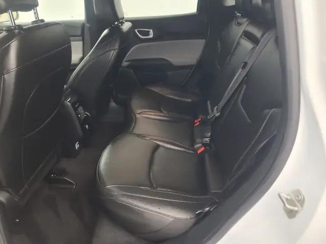 2024 Jeep Compass Latitude Lux FWD