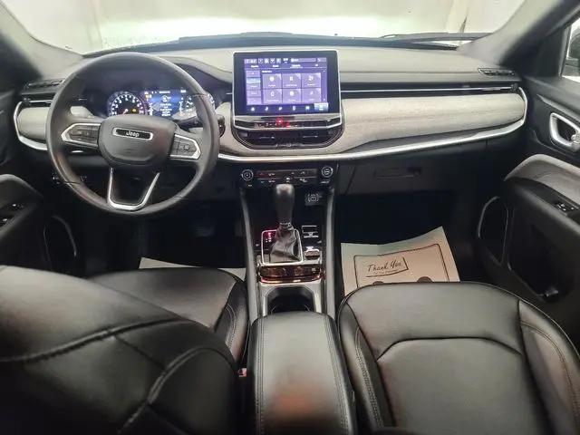 2024 Jeep Compass Latitude Lux FWD
