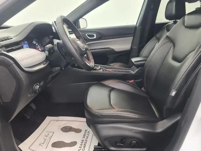 2024 Jeep Compass Latitude Lux FWD
