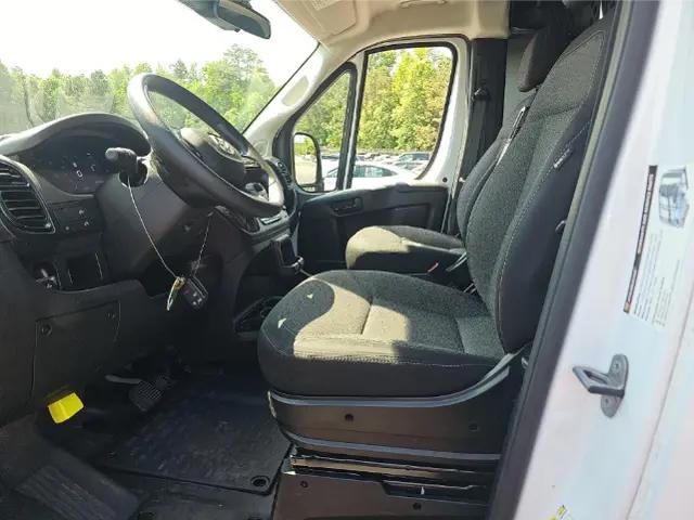 2025 Ram ProMaster 2500 Cargo Van Tradesman Low Roof 136" WB w/Pass Seat