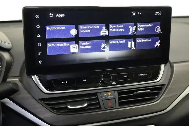 2023 Nissan Altima SL FWD