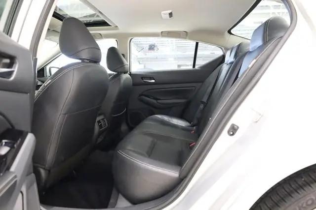 2023 Nissan Altima SL FWD