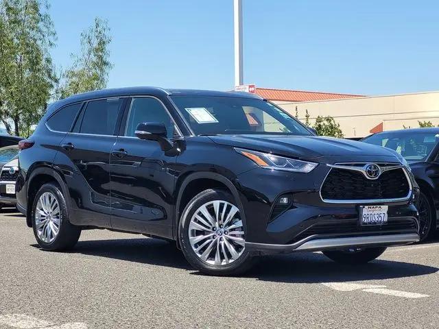2024 Toyota Highlander Platinum