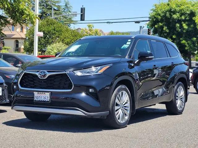 2024 Toyota Highlander Platinum