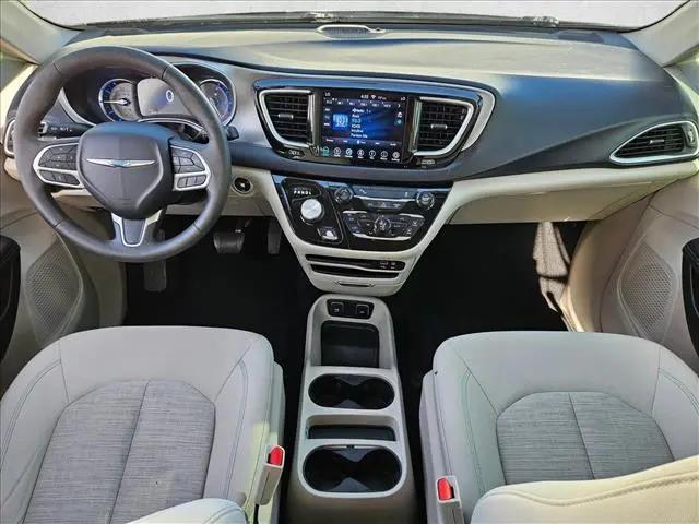 2018 Chrysler Pacifica Hybrid Touring Plus