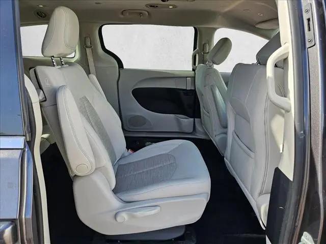 2018 Chrysler Pacifica Hybrid Touring Plus