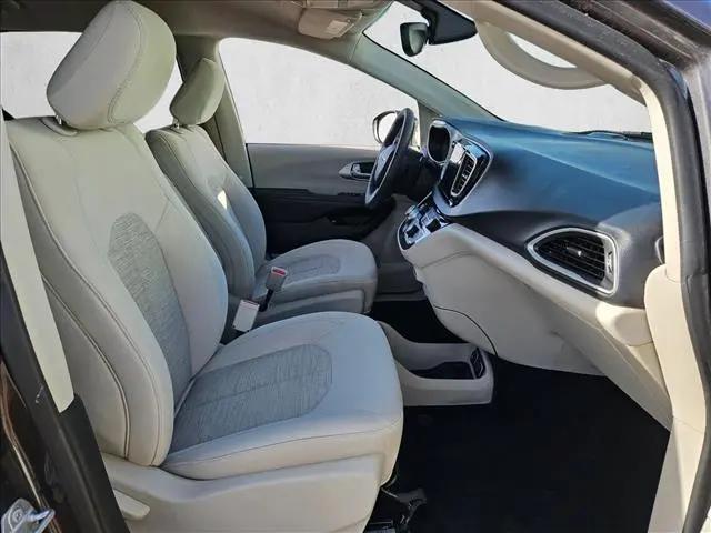 2018 Chrysler Pacifica Hybrid Touring Plus