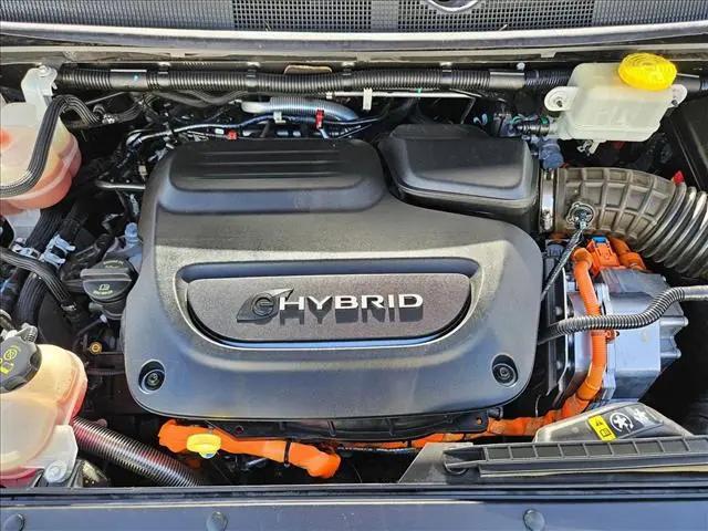 2018 Chrysler Pacifica Hybrid Touring Plus