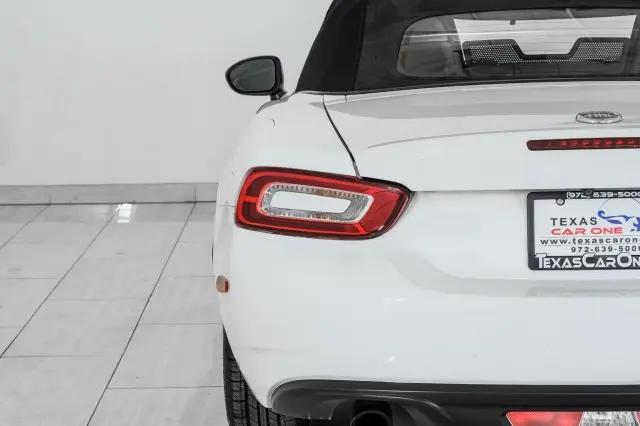 2017 Fiat 124 Spider Classica