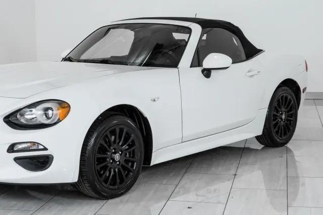 2017 Fiat 124 Spider Classica