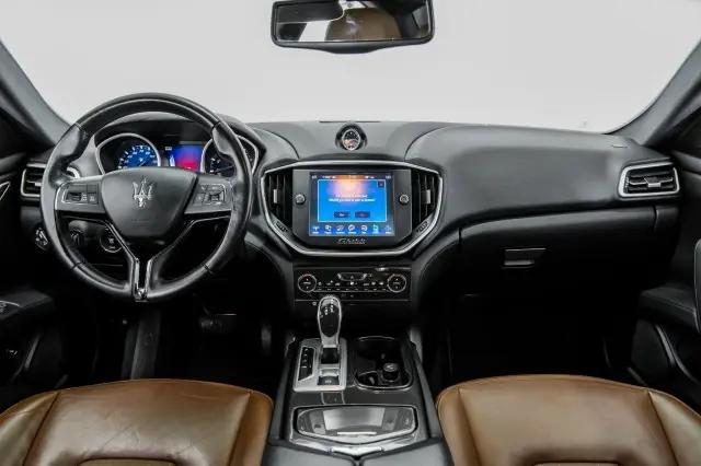 2016 Maserati Ghibli Standard