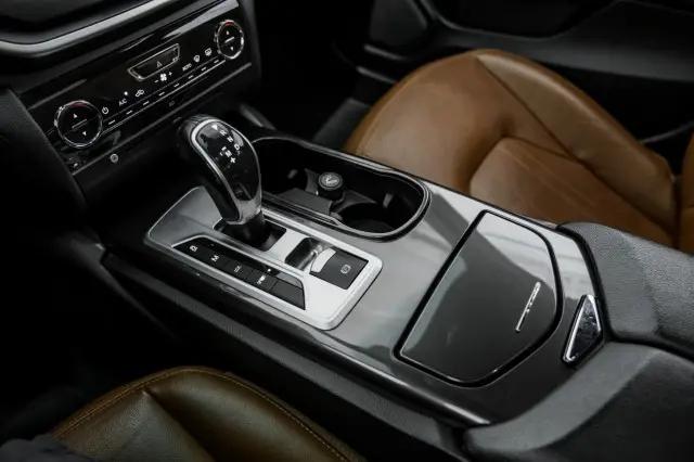 2016 Maserati Ghibli Standard