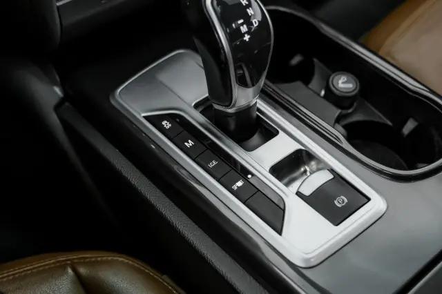 2016 Maserati Ghibli Standard