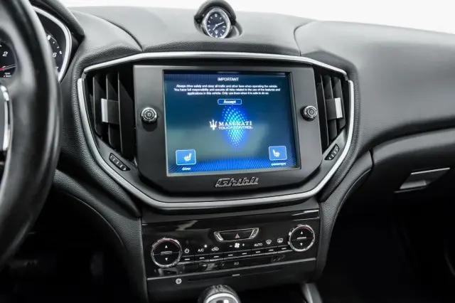 2016 Maserati Ghibli Standard