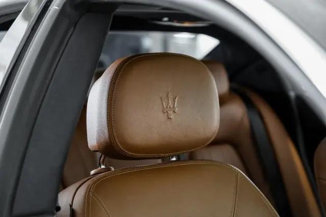 2016 Maserati Ghibli Standard