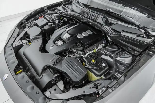 2016 Maserati Ghibli Standard