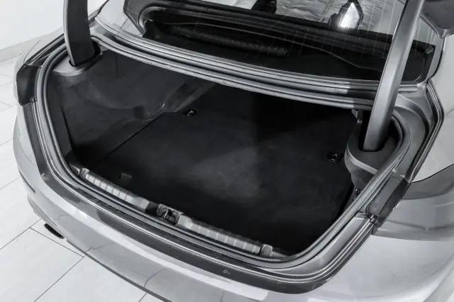 2016 Maserati Ghibli Standard