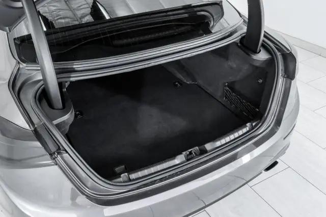 2016 Maserati Ghibli Standard