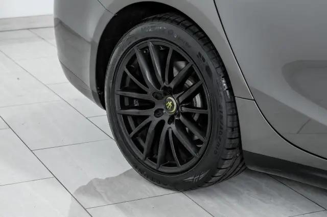 2016 Maserati Ghibli Standard