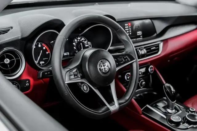 2019 Alfa Romeo Stelvio RWD