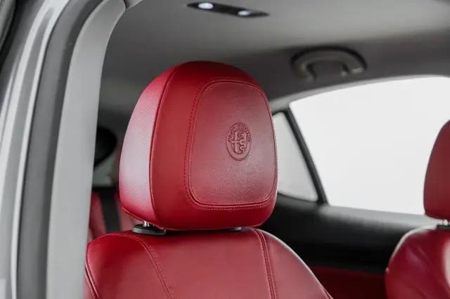 2019 Alfa Romeo Stelvio RWD