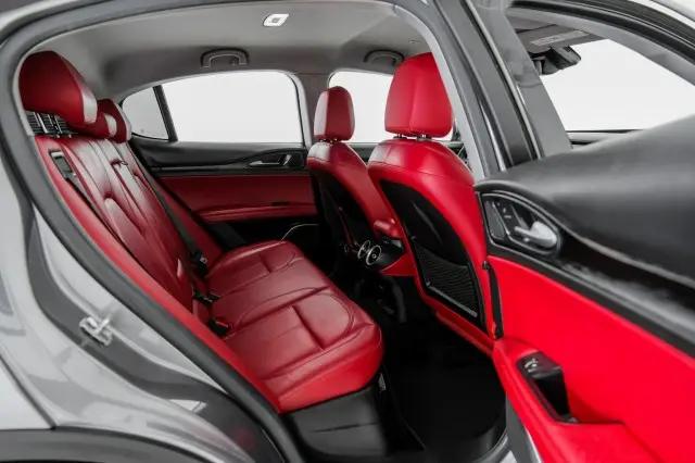2019 Alfa Romeo Stelvio RWD