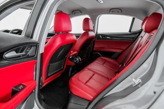 2019 Alfa Romeo Stelvio RWD