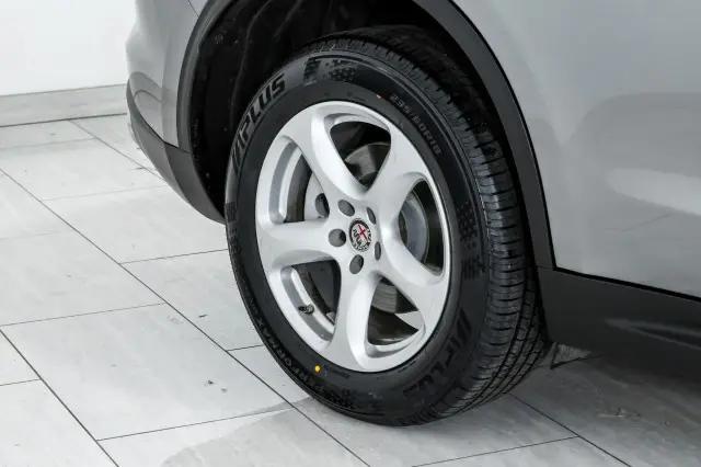 2019 Alfa Romeo Stelvio RWD