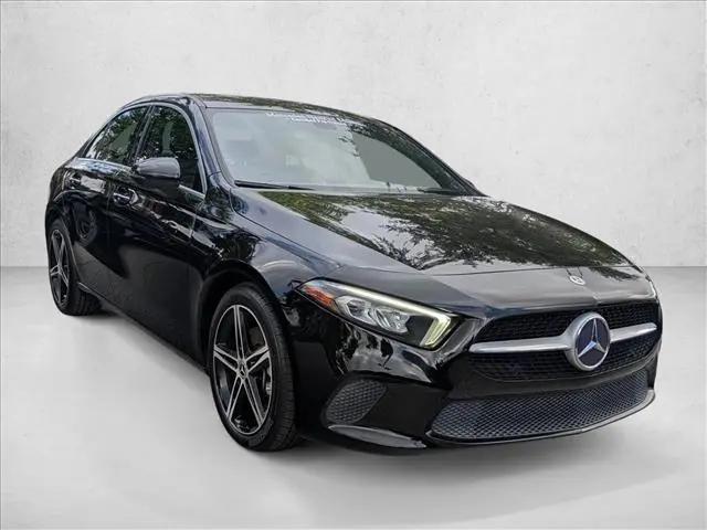 2022 Mercedes-Benz A 220 A 220