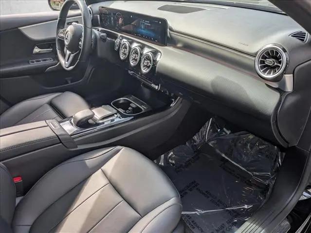 2022 Mercedes-Benz A 220 A 220