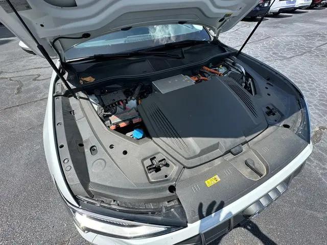2023 Audi e-tron Premium Plus quattro