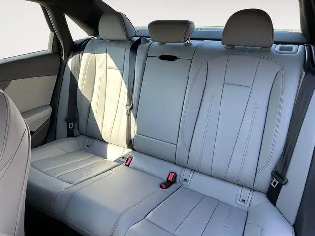 2023 Audi A4 Premium Plus 45 TFSI S line quattro S tronic