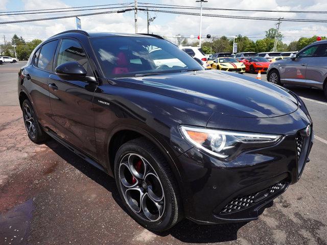 2023 Alfa Romeo Stelvio Veloce AWD