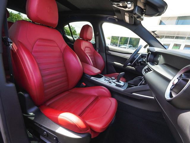 2023 Alfa Romeo Stelvio Veloce AWD